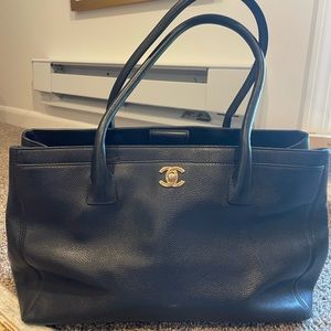 Chanel tote